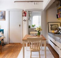 Beautiful Lush  Green Oasis Studio Apartment - Sydneys Hotel