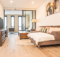 Oud Wood Apartment - Sydneys Hotel