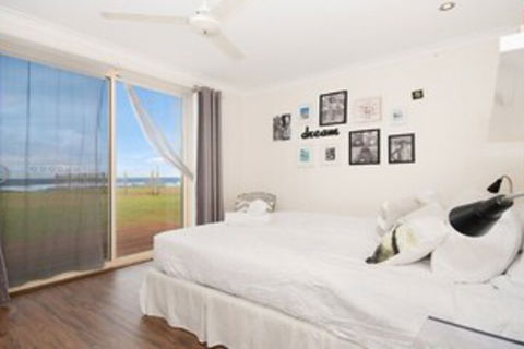 La Plage - Sydneys Hotel 3