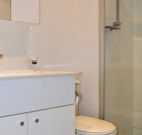 Tranquil 1 Bedroom Apartment With Sunny Courtyard - Sydneys Hotel