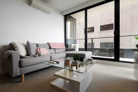 Fantastic 2BD Apt In Melbournes Southbank! - Sydneys Hotel 1