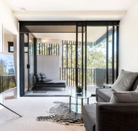Dutton Park - Sydneys Hotel