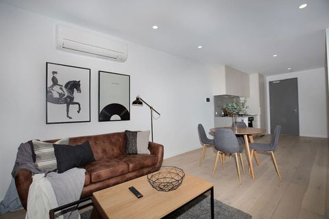 Chocolate Taste Apartment In Parkville - Sydneys Hotel 1