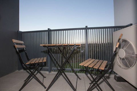 Chocolate Taste Apartment In Parkville - Sydneys Hotel 7