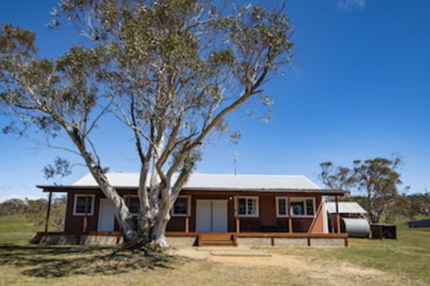 Rivendale - Sydneys Hotel 0
