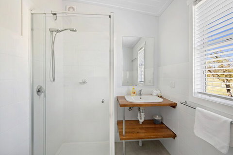 Rivendale - Sydneys Hotel 5