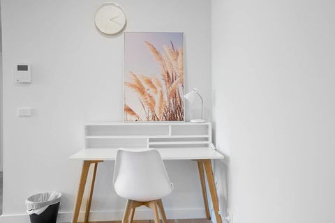 Trendy 2 Bedroom In Ringwood/Eastland With Parking - Sydneys Hotel 2