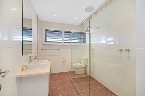 Sea Splash 75 Lorikeet Drive - Sydneys Hotel 3