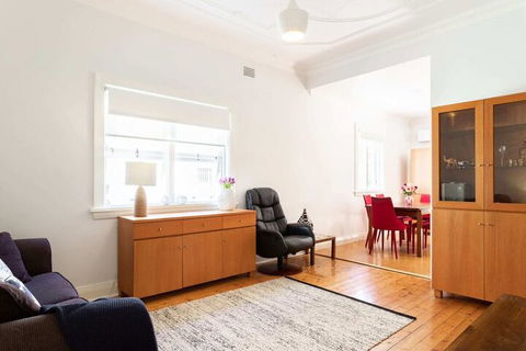 Garden Style Apartment In Prime Location - Sydneys Hotel 7