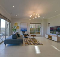 Luxury Waterfront Grand Villa in Melbourne - Sydneys Hotel