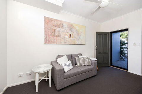 Seamistral - 1/21 Oriole Avenue - Sydneys Hotel 4