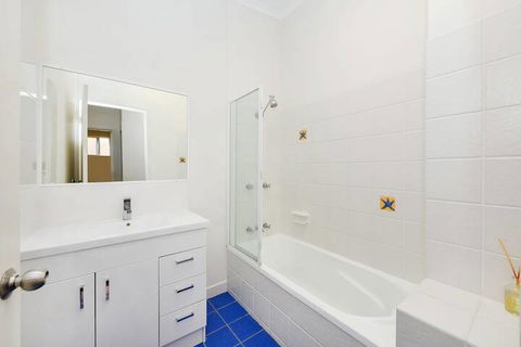 Seamistral - 1/21 Oriole Avenue - Sydneys Hotel 3