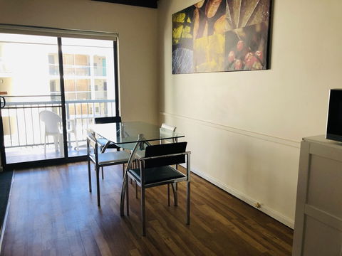 West Beach Lagoon 219, Sleeps 3 - Sydneys Hotel 6