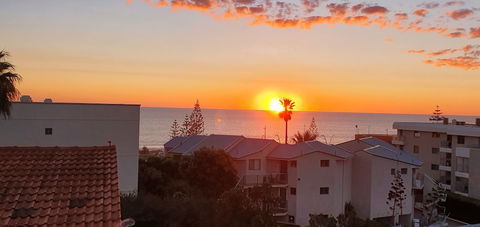 West Beach Lagoon 114 â€“ Great Ocean Views - Sydneys Hotel 2