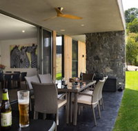 Two Ducks - Sydneys Hotel