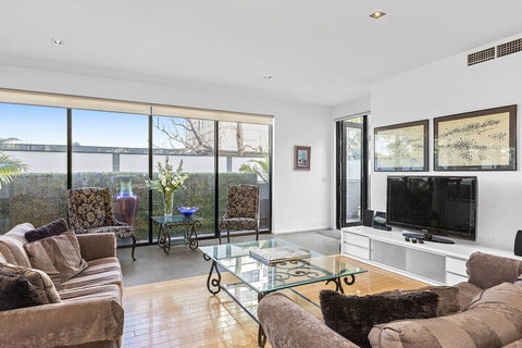 BOUTIQUE STAYS Catani Gardens - Sydneys Hotel 7