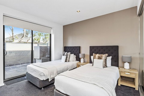 BOUTIQUE STAYS Catani Gardens - Sydneys Hotel 5