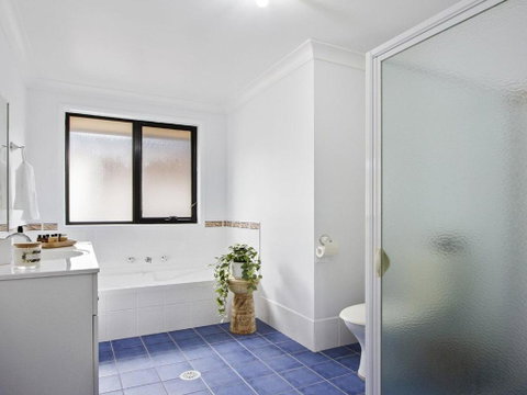 The Great White Beach Living At Its Best - Sydneys Hotel 3