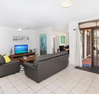 Unit 2 Cooltoro Court 7 Frank Street Coolum Beach 400 BOND LINEN INCLUDED - Sydneys Hotel