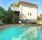 Unit 2 on the Park Coolum Beach - Sydneys Hotel