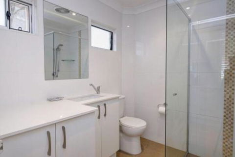 Apartment 29 - Sydneys Hotel 6