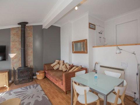 Dauphine 1 / 23 Townsend Street - Sydneys Hotel 2