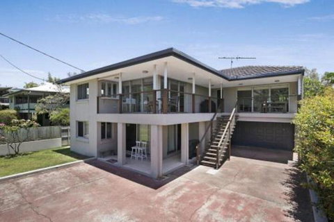 Moreton View - Sydneys Hotel 0