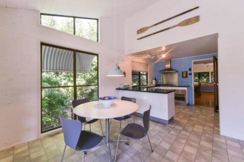 Banksia - Sydneys Hotel 4