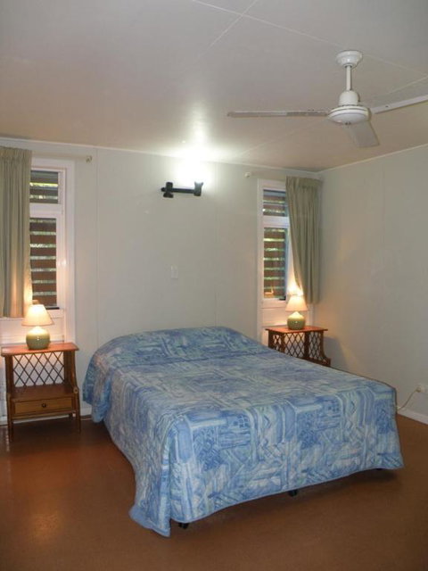 Dunes - Sydneys Hotel 4
