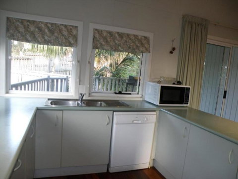 Dunes - Sydneys Hotel 2