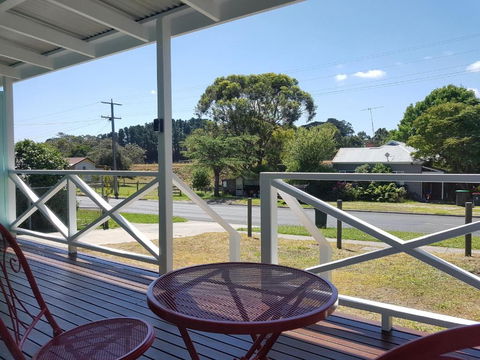 Fish Creek Alkira Accommodation - Sydneys Hotel 6