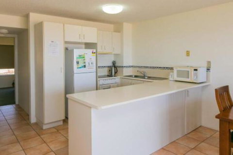 Holiday At The Marina Hervey Bay - Sydneys Hotel 3