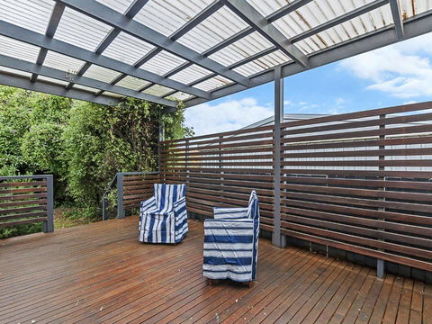 GUILDFORD COTTAGE - Sydneys Hotel 3