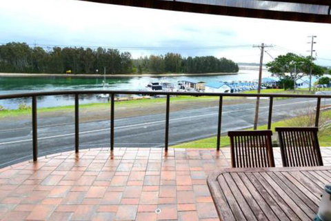 Braemar 6 - Sydneys Hotel 0