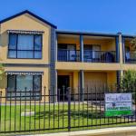 Black Duck - Sydneys Hotel 0