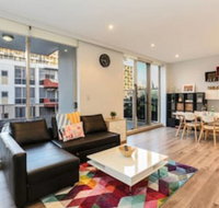 Beautiful Home 2beds Apt waterloo-close to CBD - Sydneys Hotel