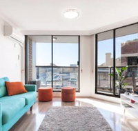 New Modern Apartment in Central Location - Sydneys Hotel
