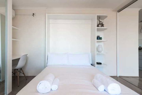New Modern Apartment In Central Location - Sydneys Hotel 3
