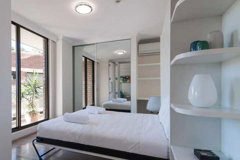 New Modern Apartment In Central Location - Sydneys Hotel 1