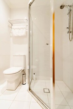 Quiet Terrace Townhouse On The City Fringe - Sydneys Hotel 6