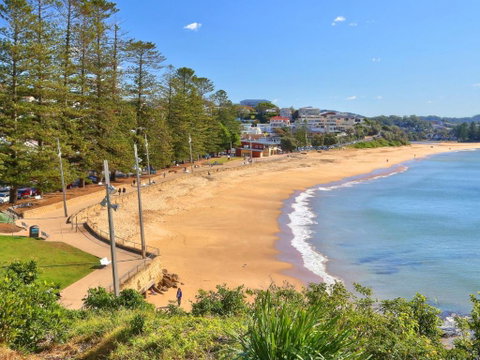 White Beach Studio 42a Ash Street - Sydneys Hotel 2