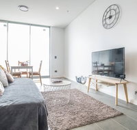 Home With Convenient Location Close to Traincbd - Sydneys Hotel
