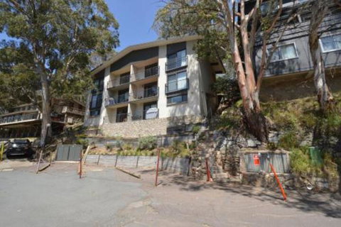 Celesia 2 - Sydneys Hotel 3