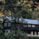 Walhalla Coach House - Sydneys Hotel 0