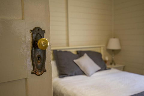 Arohanui - Sydneys Hotel 3