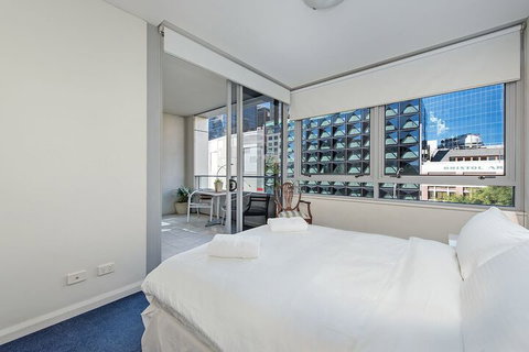 Barangaroo City View H329 - Sydneys Hotel 4
