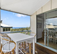 Stunning Beach Front Villa at Castaway Cove - Sydneys Hotel