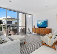 Waves on Kamala 13 - Sydneys Hotel