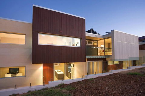 Alouarn Apartment 1 - Sydneys Hotel 2
