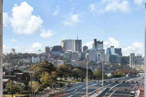 Sought After CBD Location YORK5 - Sydneys Hotel 4